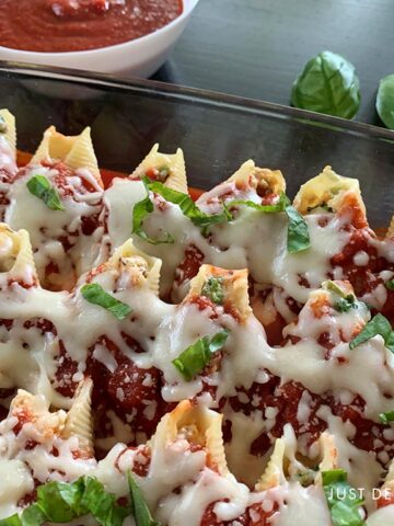 Veggie stuffed shells